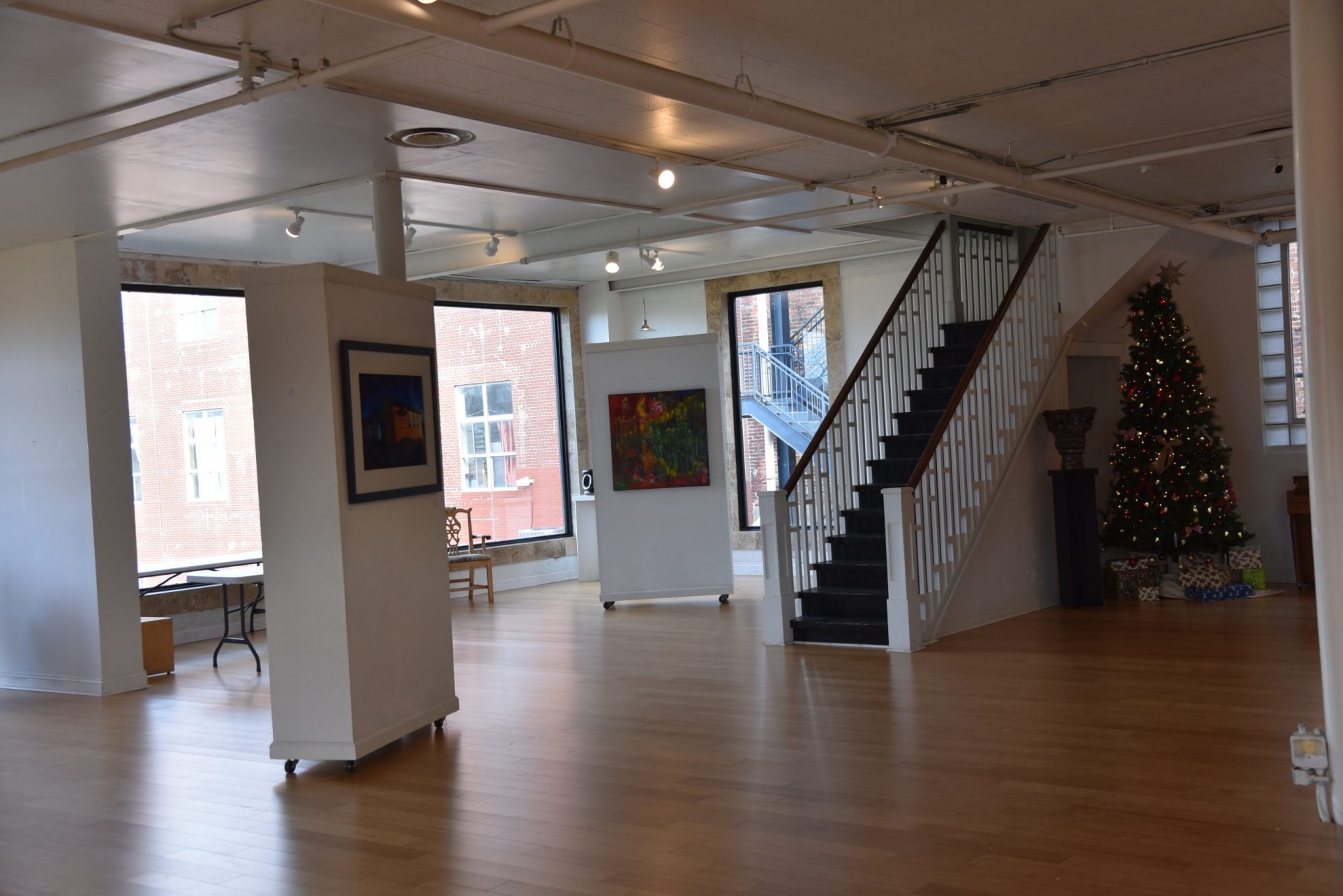 Pigment Gallery: Open Space by Ali Hoge
